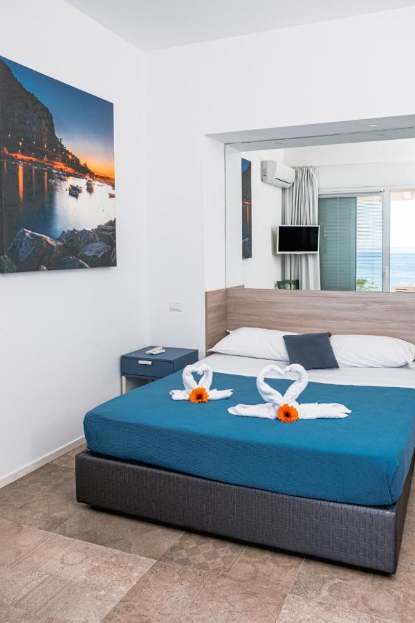 A Tonnara Hotell Cefalù Exteriör bild