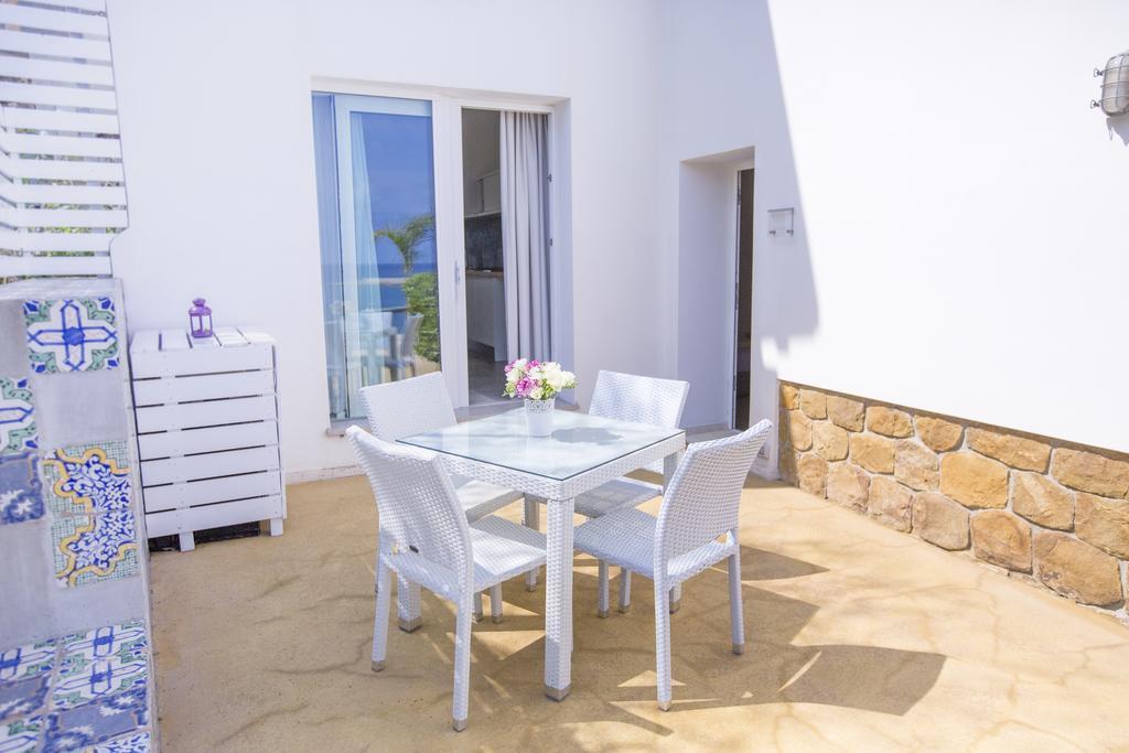 A Tonnara Hotell Cefalù Exteriör bild
